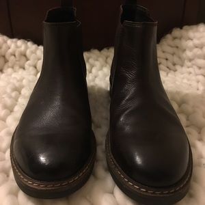 Clarks Chelsea Boots Size 10